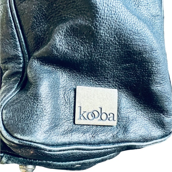 Kooba Hobo Bag 100% Leather in good condition Size Medium ajustable strap - Picture 5 of 15